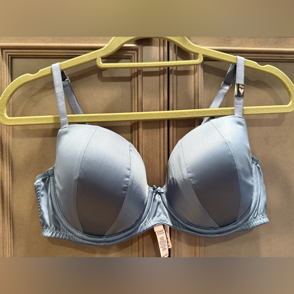 Victoria's Secret 36D Dream Angels, Lined Demi, NWT